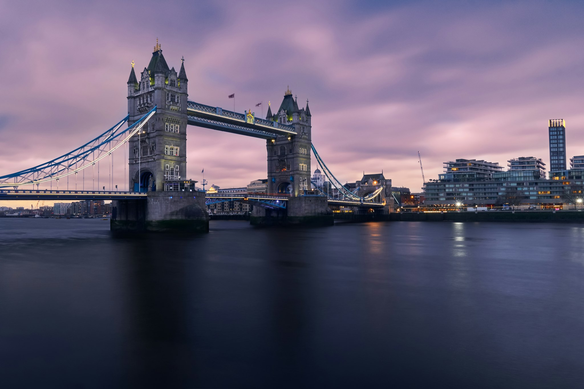 Tower Bridge in London – guide to buying property in Spain from the UK